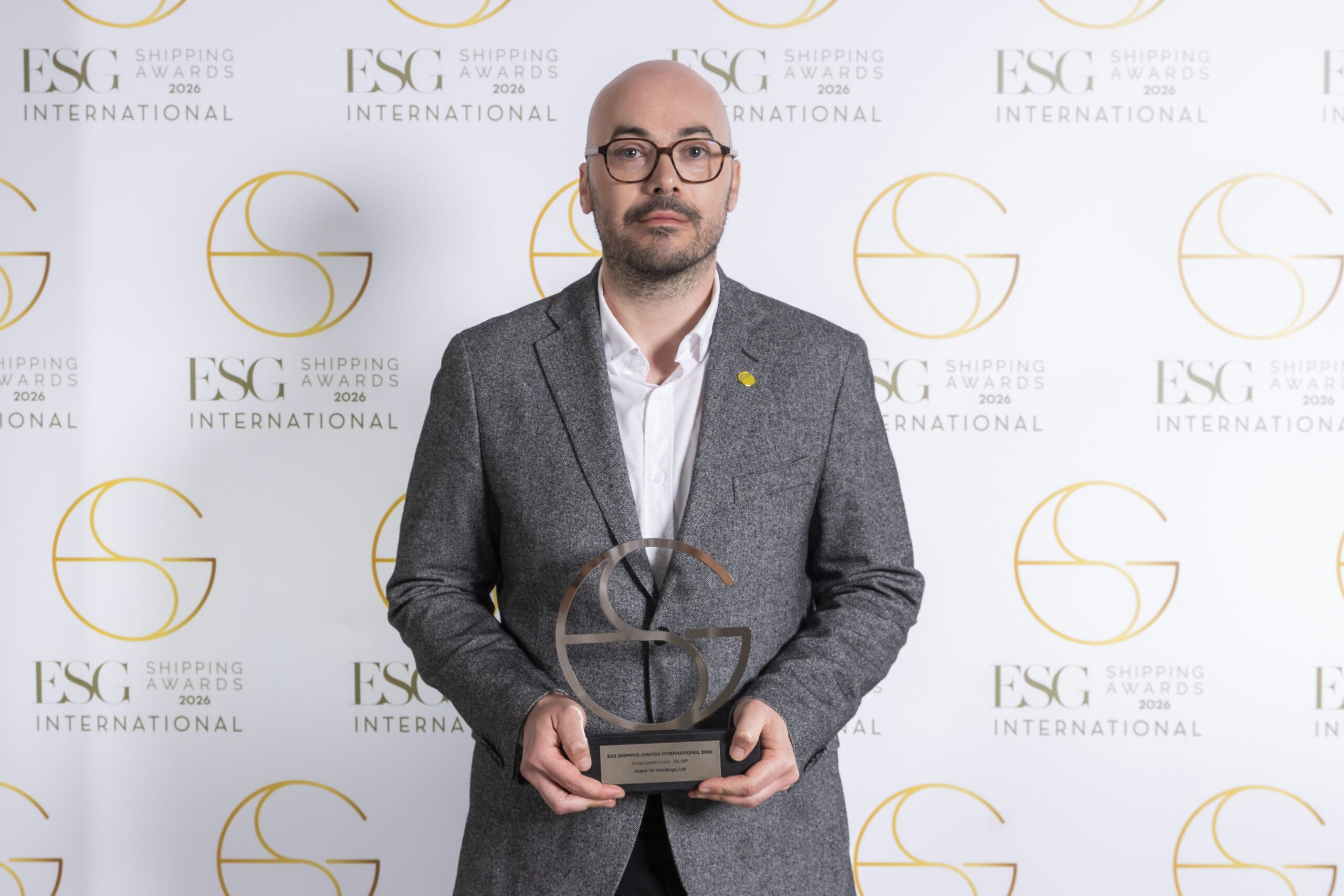 Island Oil Awarded as “Social Leader” at ESG Shipping Awards